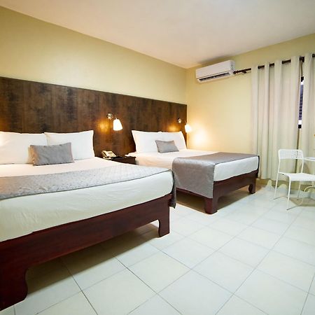 Hotel Real Bella Vista Санто Доминго Екстериор снимка