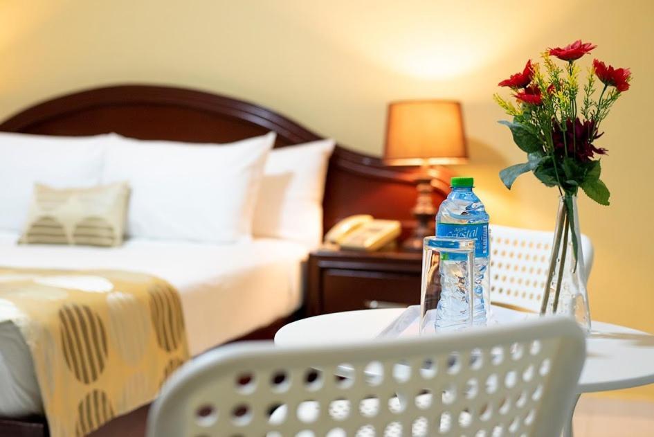 Hotel Real Bella Vista Санто Доминго Екстериор снимка